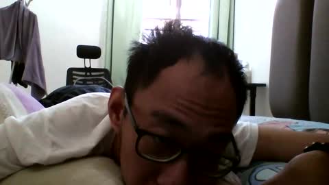 Snapshot of jiachi13 chatting on February 4, 2:28 am Alex online show from February 4, 2:28 am