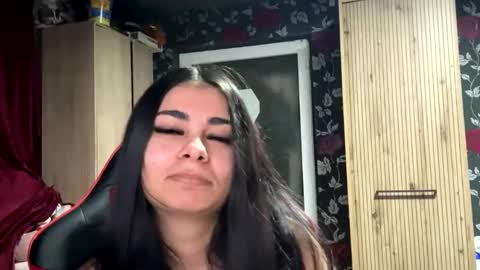 jidiamond online show from February 1, 10:51 pm