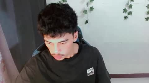 Snapshot of jim_cumxx chatting on October 1, 9:02 pm JIMBOY online show from October 1, 9:02 pm