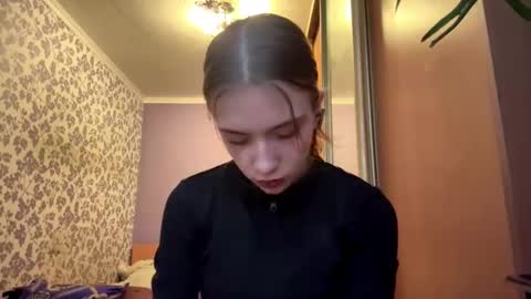 Josseline online show from February 18, 2:28 pm