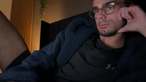 JJboi26 online show from April 9, 8:25 pm