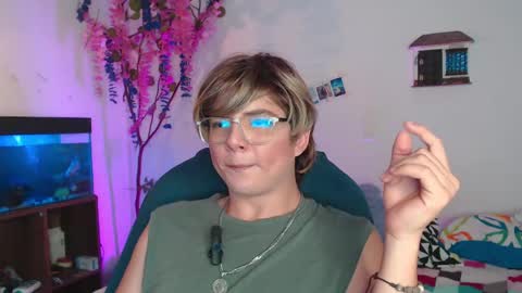 Nick online show from March 8, 8:35 pm