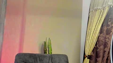 JOAN SAENZ online show from March 9, 10:52 pm