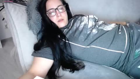 Jo online show from November 9, 5:05 pm