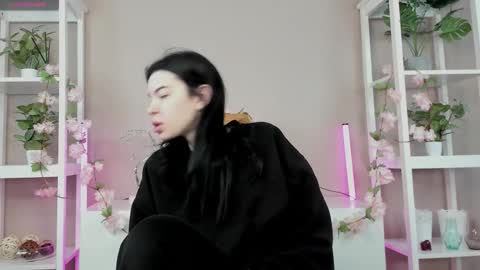 Wendy online show from March 5, 5:49 am