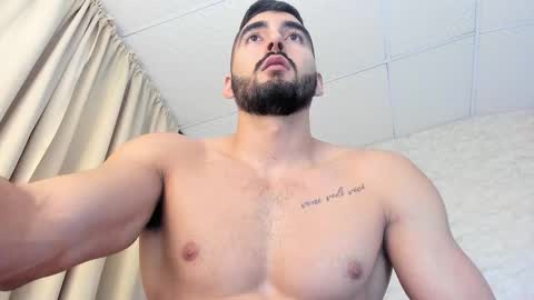 JOAO BATISTA online show from September 18, 2:10 pm