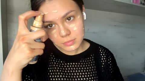 Mila online show from April 3, 10:00 am