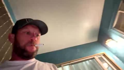 joe7168 online show from April 7, 2:02 am