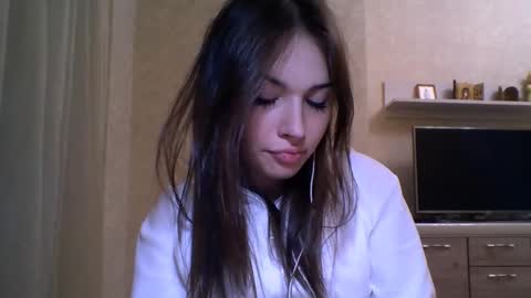 Jennifer online show from November 10, 5:48 pm