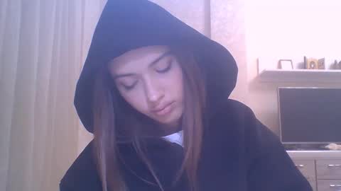 Jennifer online show from October 21, 6:00 pm