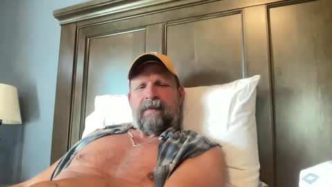 joestros online show from October 8, 8:26 pm