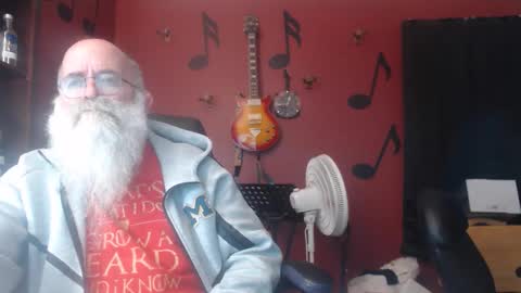 joeyzzz1 online show from April 17, 2:03 am