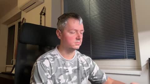 Jogger1991 online show from March 18, 6:03 pm