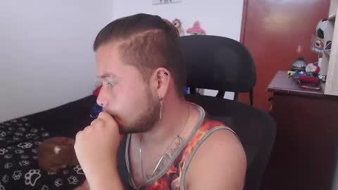 JOHAN independient model online show from April 28, 6:56 pm