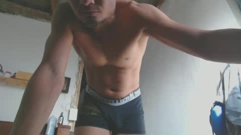 johantorres19 online show from February 12, 1:37 pm