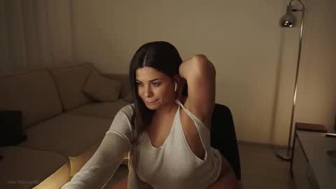 Jo online show from February 8, 8:12 pm