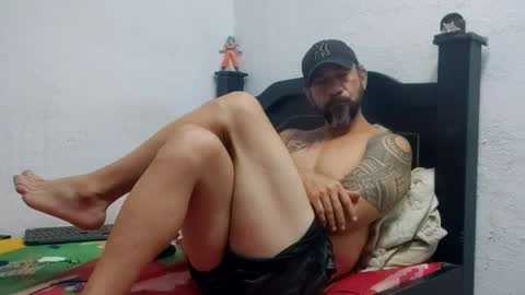 Snapshot of john_balthor chatting on February 10, 11:55 pm   online show from February 10, 11:55 pm