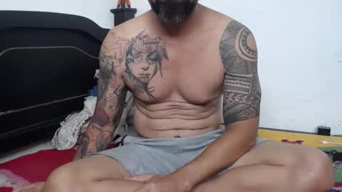 Snapshot of john_balthor chatting on December 28, 2:32 pm   online show from December 28, 2:32 pm