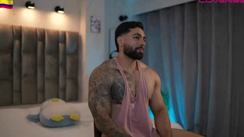 john online show from April 5, 10:29 pm