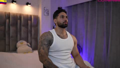 john online show from March 25, 12:28 am