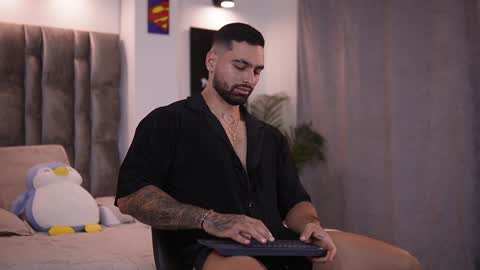 john online show from February 26, 12:20 am