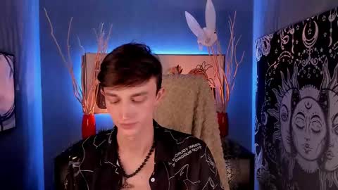 Snapshot of john_weasley chatting on February 20, 3:34 am John online show from February 20, 3:34 am