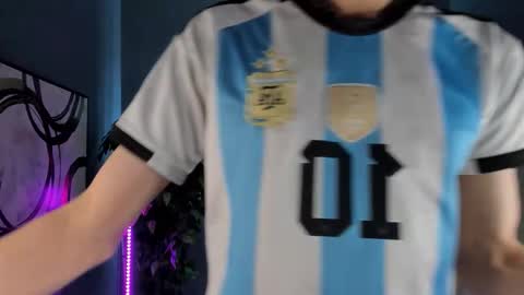 Snapshot of john_weasley chatting on November 1, 3:00 pm John online show from November 1, 3:00 pm