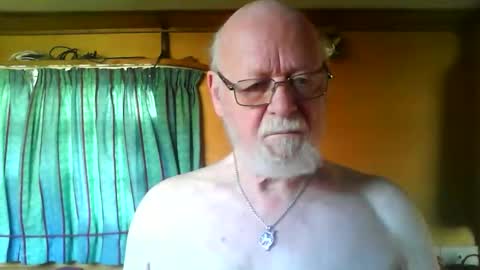 johnjuly1948 online show from April 19, 8:04 am