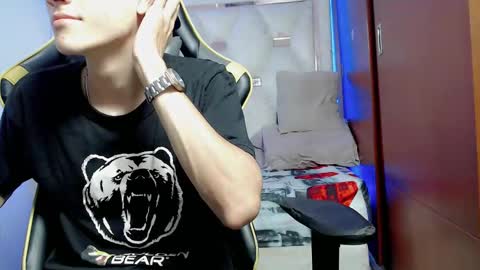 Snapshot of johnny_cagee chatting on October 12, 6:06 am johnny_cagee online show from October 12, 6:06 am