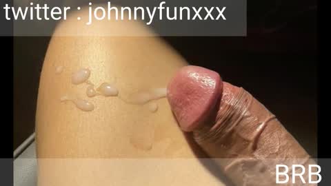 Snapshot of johnnyfun_xxx chatting on October 28, 2:34 am Johnnystrongarms                 online show from October 28, 2:34 am