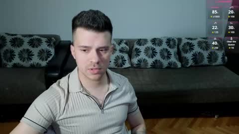 Johnny online show from April 8, 8:12 pm