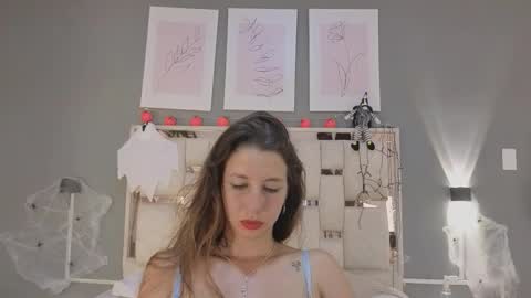 jolie_lov online show from October 30, 3:56 pm