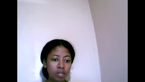 joliekah27 online show from May 25, 8:37 pm