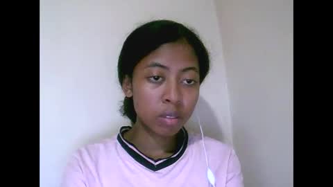 joliekah27 online show from May 17, 10:57 am