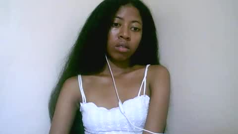 joliekah27 online show from May 5, 10:59 pm