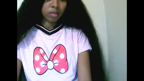 joliekah27 online show from May 16, 8:00 am