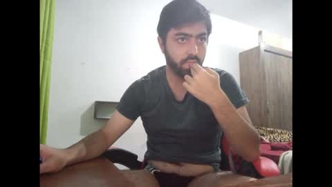 jonasf2525 online show from December 22, 4:52 am