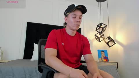 Jonathan Danielss  online show from March 3, 3:32 pm