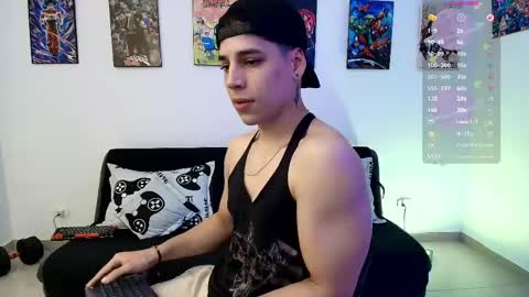 Instagram jonathanfit14 online show from May 15, 1:14 am