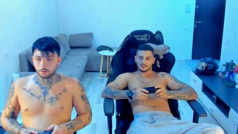 jonnyporn1 online show from November 6, 8:12 pm