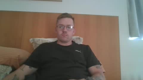 jonoy1995 online show from February 26, 3:57 am