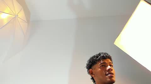 JordanParis online show from December 17, 6:02 am