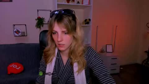 jose_fairy online show from October 6, 7:31 pm