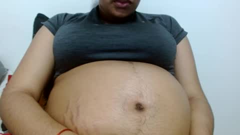 jose y carolina online show from February 9, 4:36 am