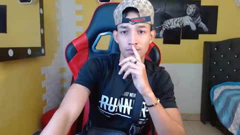 jose_sexycumm online show from October 5, 7:10 pm