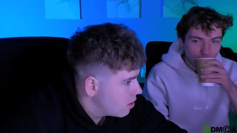 joseph_bear_ online show from February 18, 9:42 am