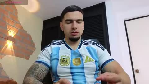 josh_miller01 online show from July 15, 2:00 pm