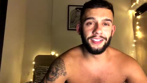 Snapshot of josh_xo chatting on September 29, 7:57 pm josh_xo online show from September 29, 7:57 pm