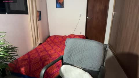 Im Jouliano online show from March 7, 11:38 pm