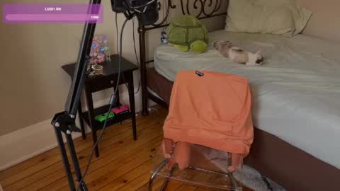 Jackie Joy online show from May 19, 7:32 pm